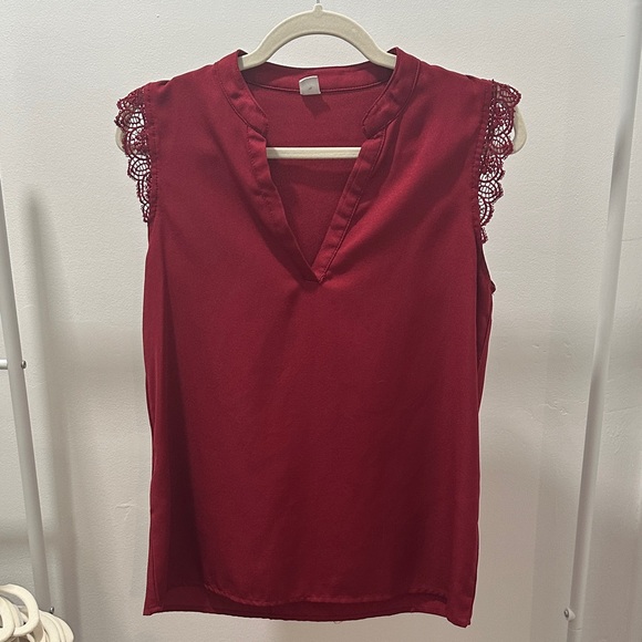 Tops - Elegant Red Lace Sleeve Women's Top